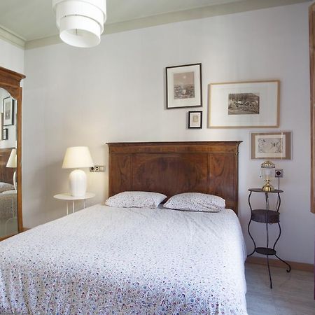 Aparteasy - Authentic Family Apartment Barcelona Buitenkant foto